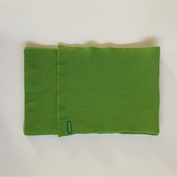 United Colors of Benetton Lime Green Knit Scarf - Picture 2 of 4